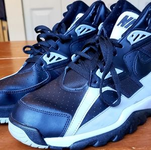 • Nike Air Trainer. High Raiders. Size 11. Excellent Condition. 302346-013